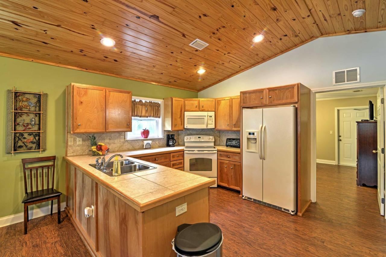 Crystal River Cottage On 1 Acre With Deck And Porch! Yankeetown Exteriér fotografie